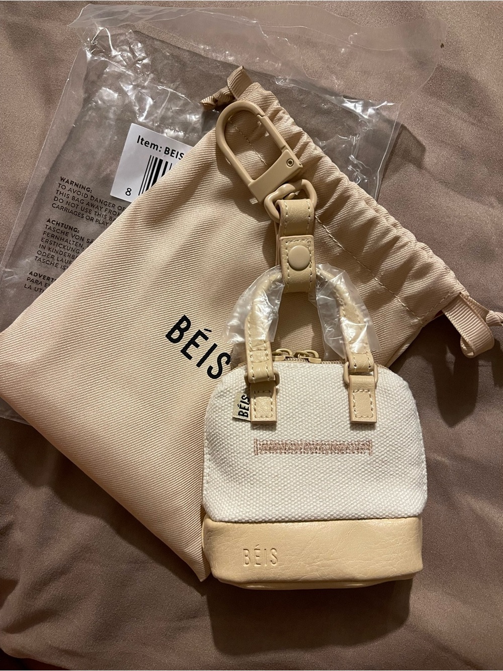 BÉIS Micro Weekender Charm